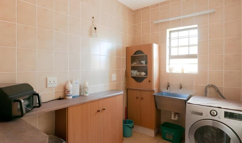 4 Bedroom Property for Sale in De Bakke Western Cape